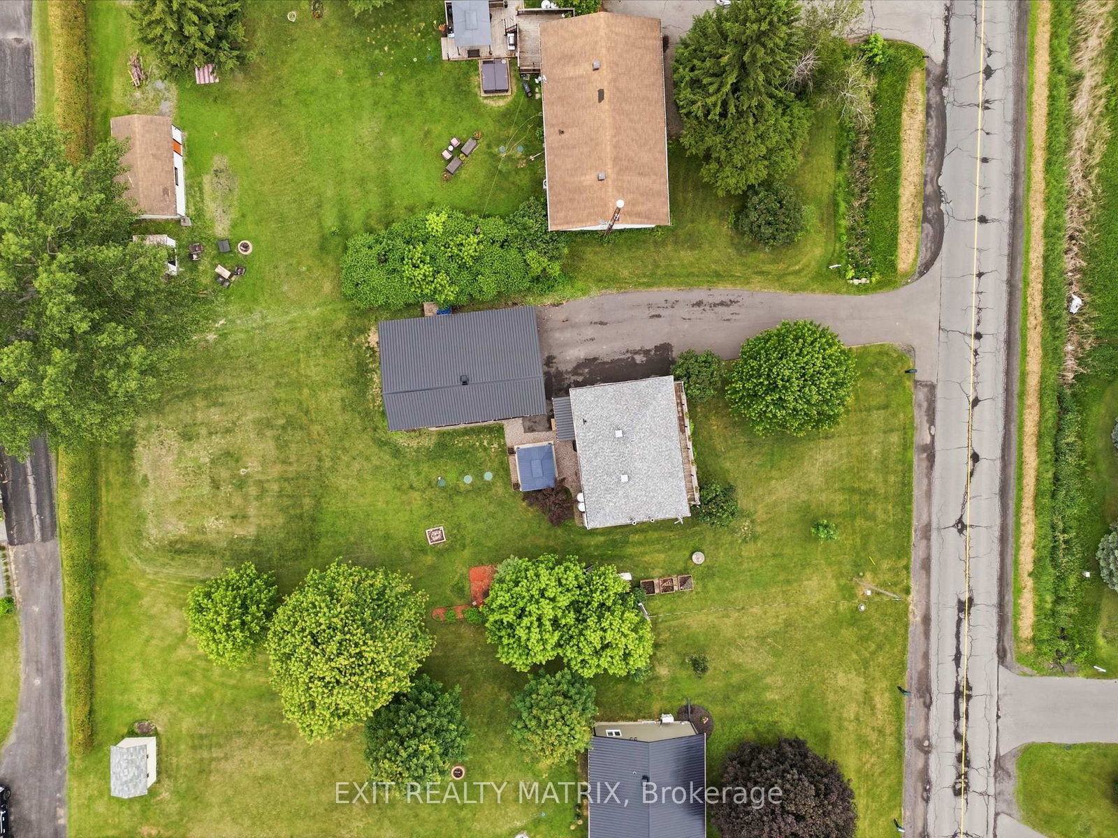 1320 St Joseph Road • Russell, ON photo 36