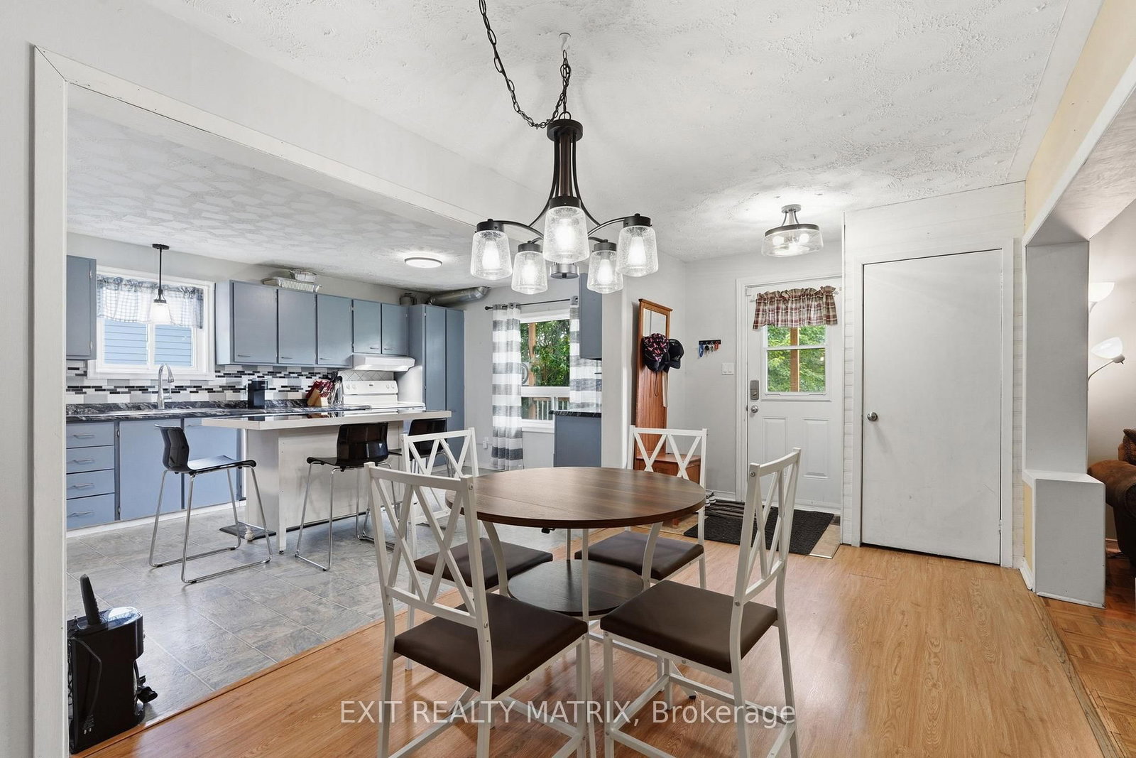 1320 St Joseph Road • Russell, ON photo 9