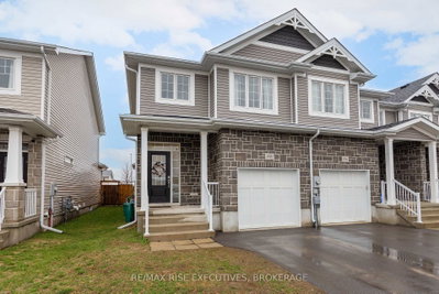 1538 Davenport Crescent