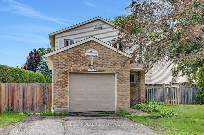 home for sale on 1844 Prestwick Drive