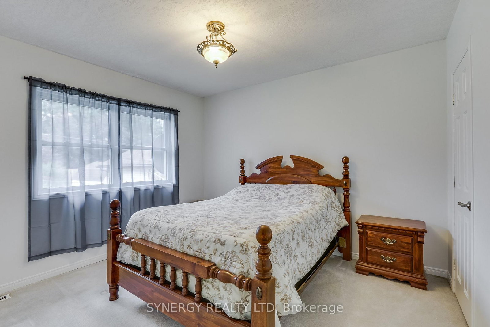 266 Adelaide Street • Strathroy-Caradoc, ON photo 10
