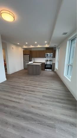 1103 - 1333 Weber Street