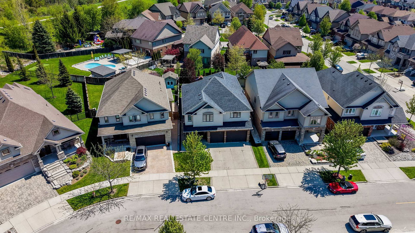 10 Deer Creek Street • Kitchener, ON photo 40