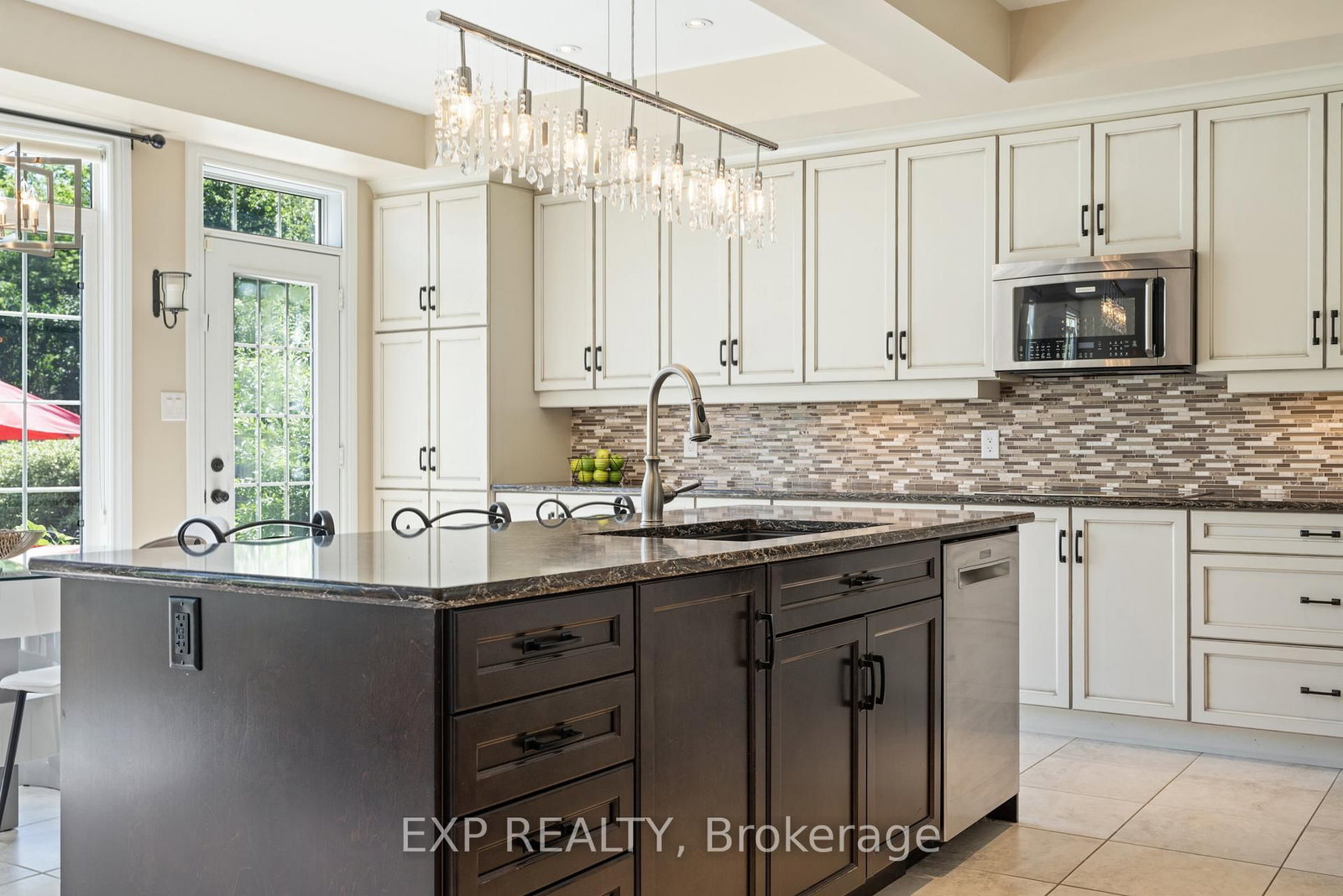 580 Pinawa Circle • Ottawa, ON photo 10