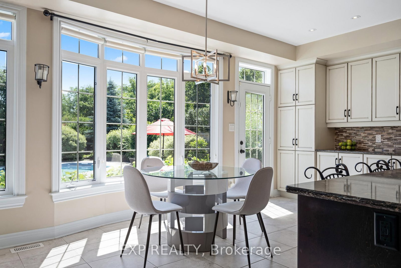 580 Pinawa Circle • Ottawa, ON photo 11