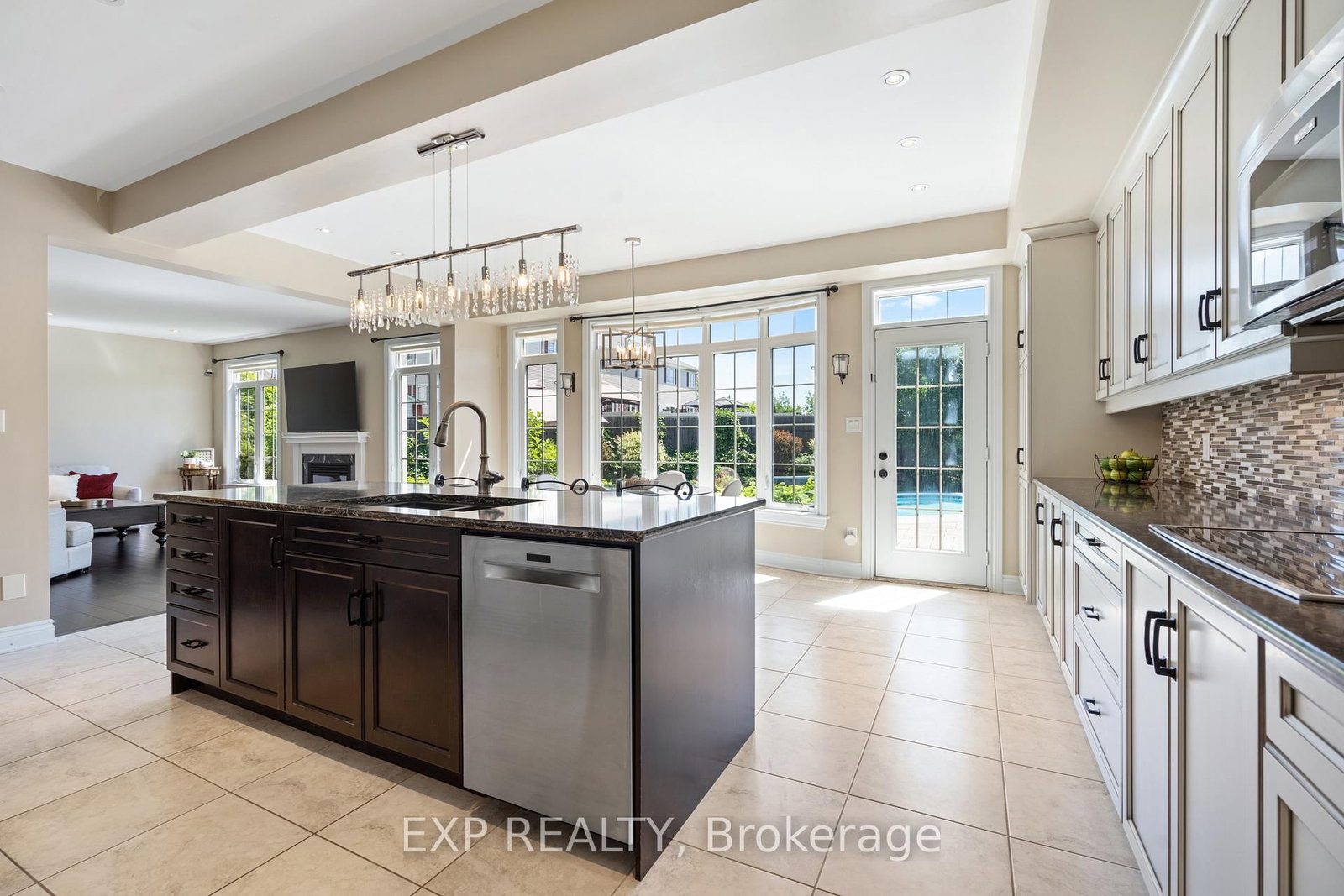 580 Pinawa Circle • Ottawa, ON photo 13
