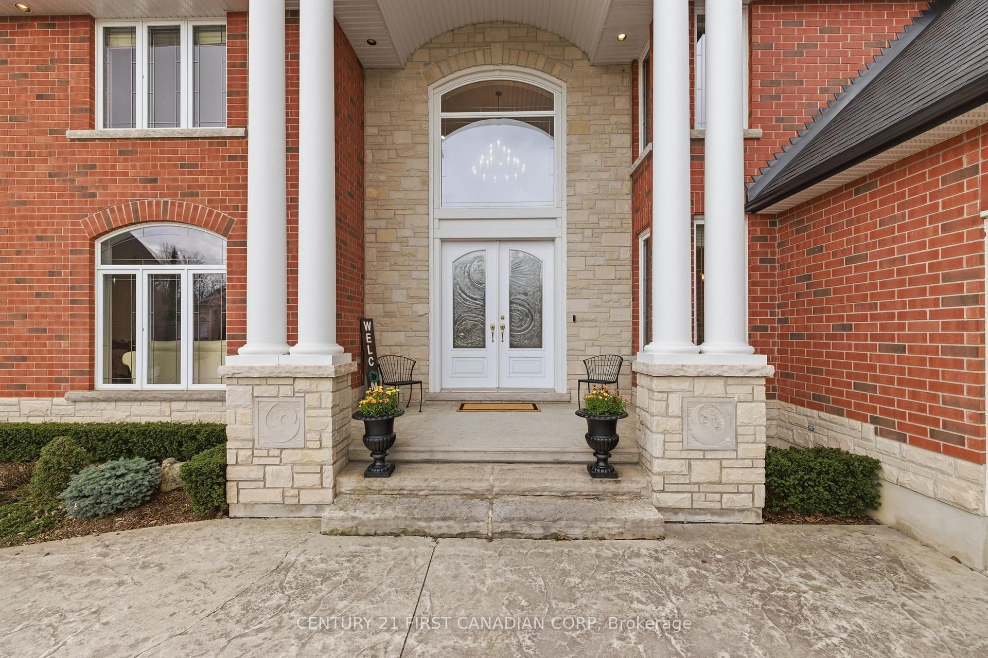 7222 Clayton Walk, Unit 2