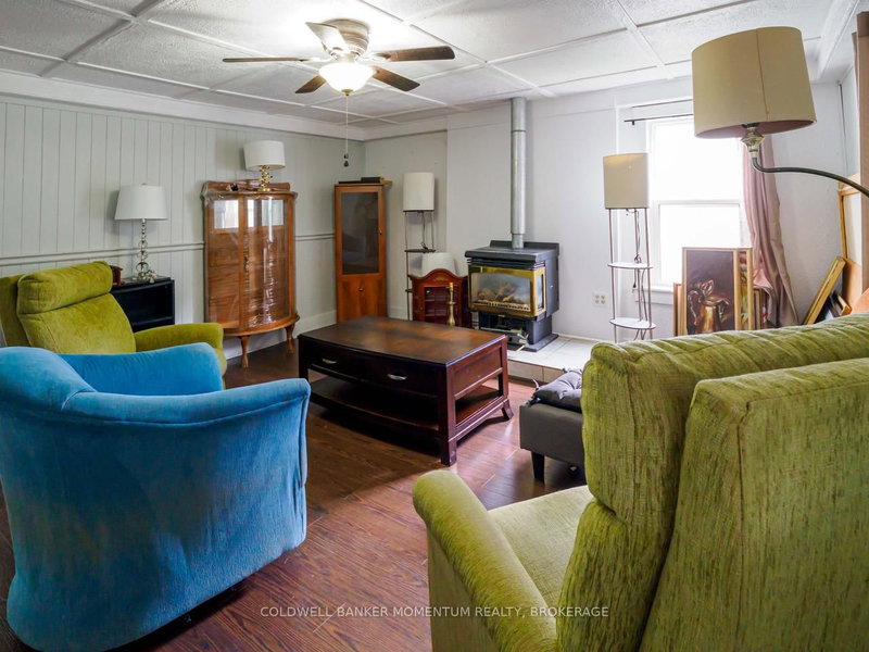 9 Marshall Lane photo 4