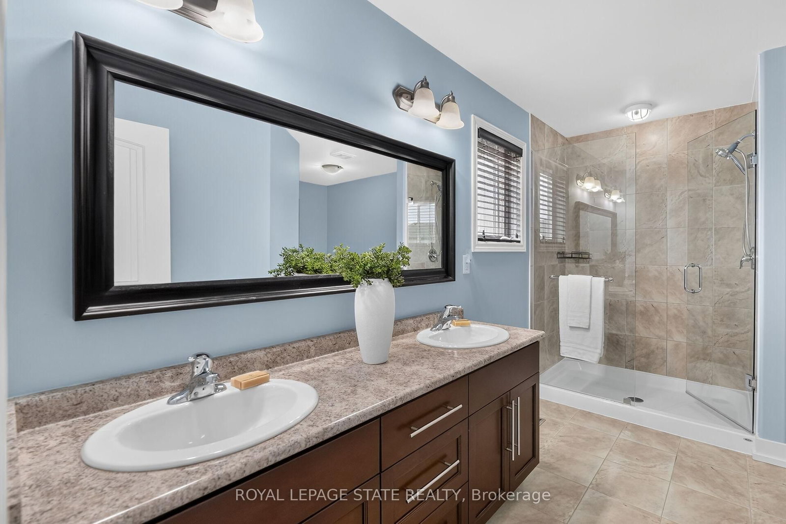 387 Murray Street • Grimsby, ON photo 22