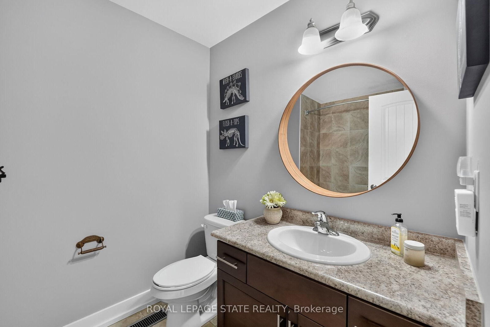 387 Murray Street • Grimsby, ON photo 31