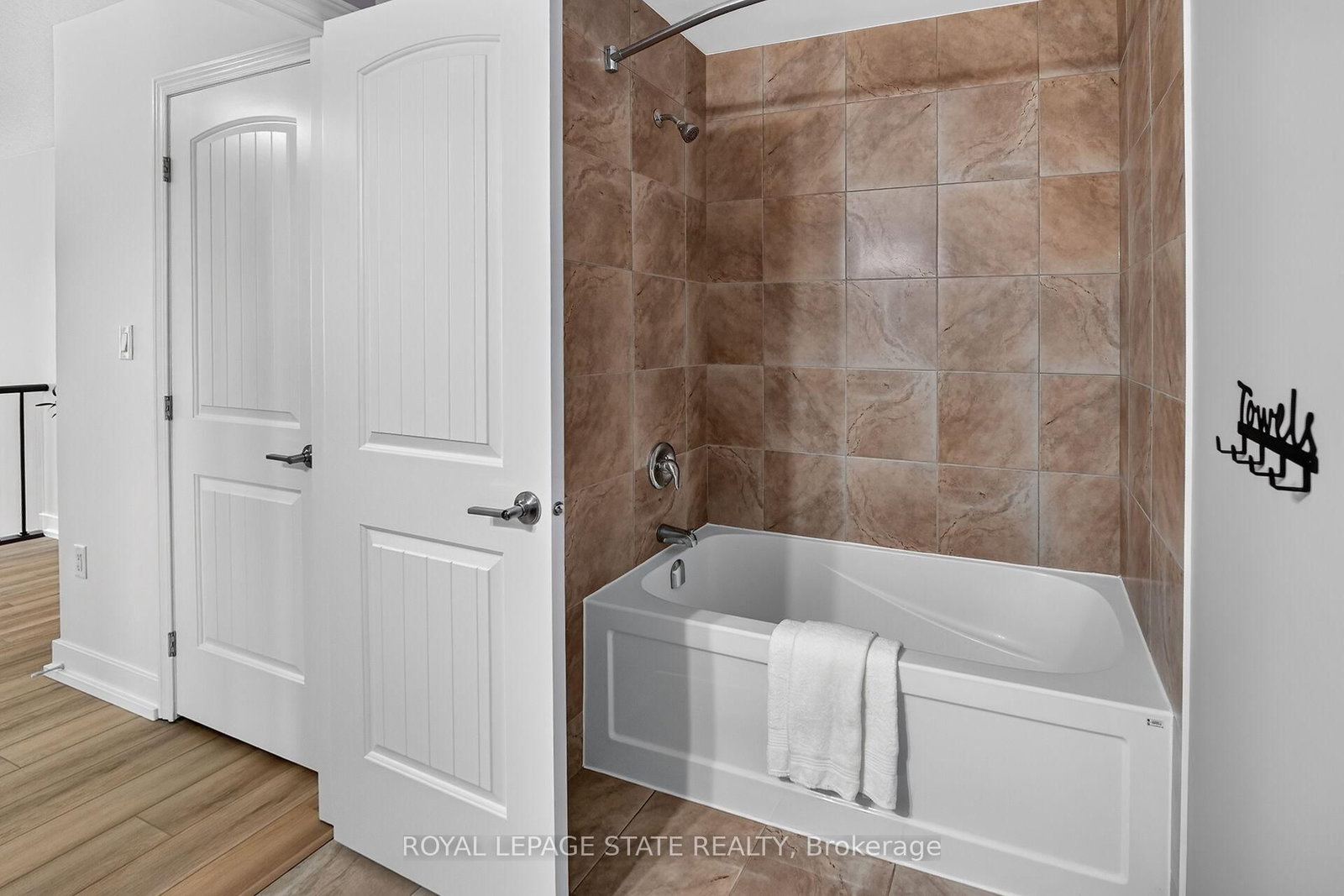 387 Murray Street • Grimsby, ON photo 32