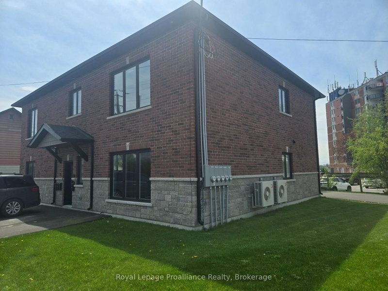 home for lease on 3-15 Bay Street