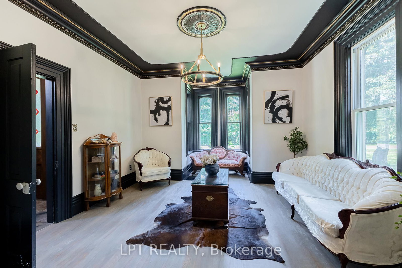 283 Hastings Street, North Middlesex — photo 4