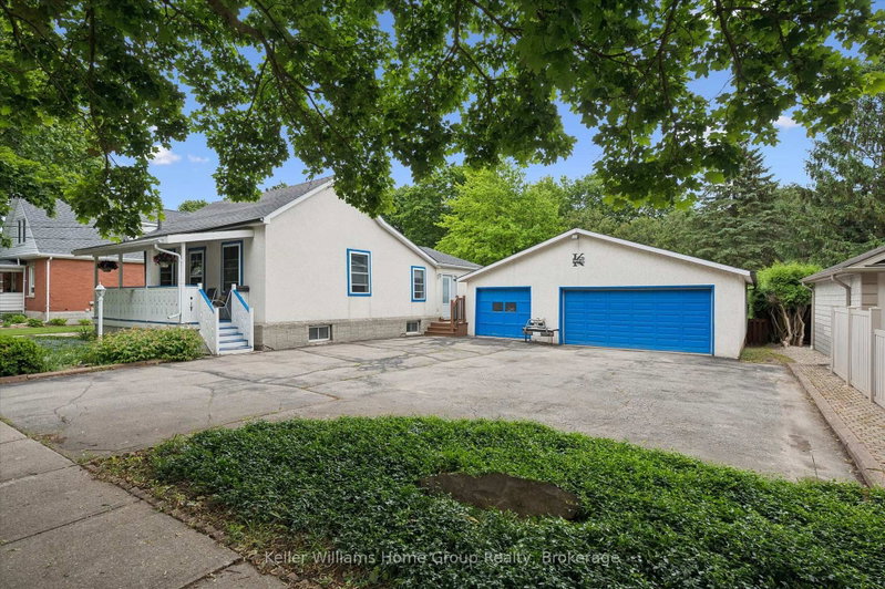 27 Omar Street