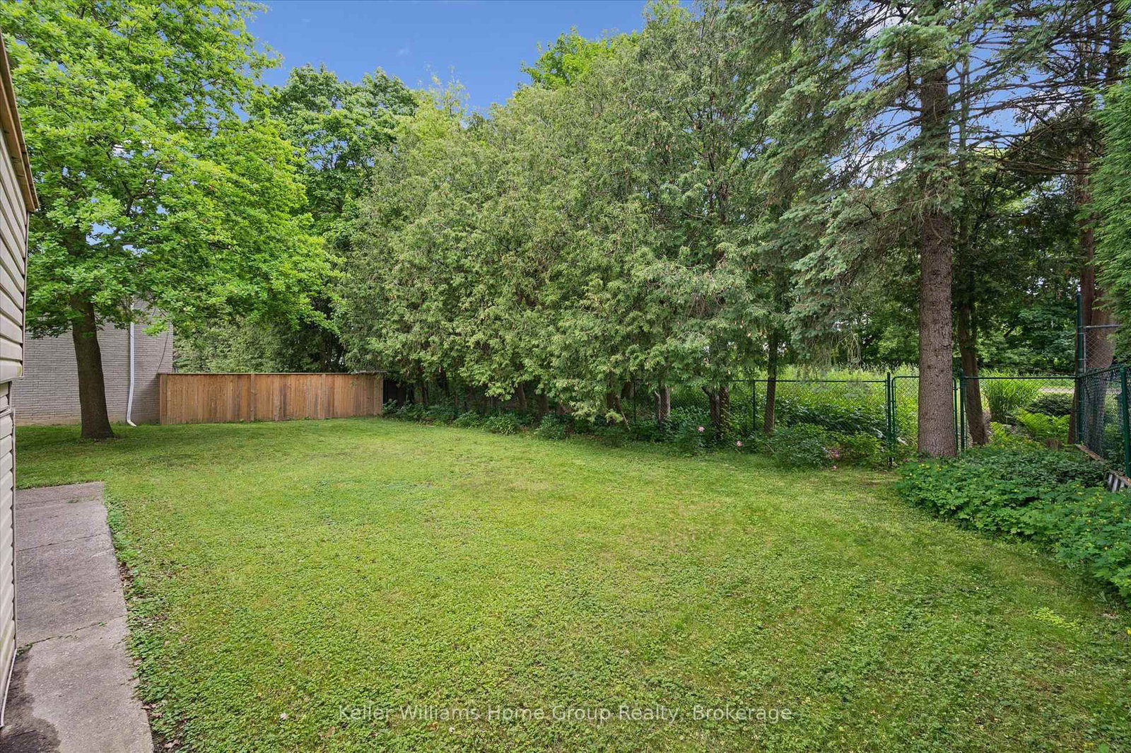 27 Omar Street • Guelph, ON photo 39