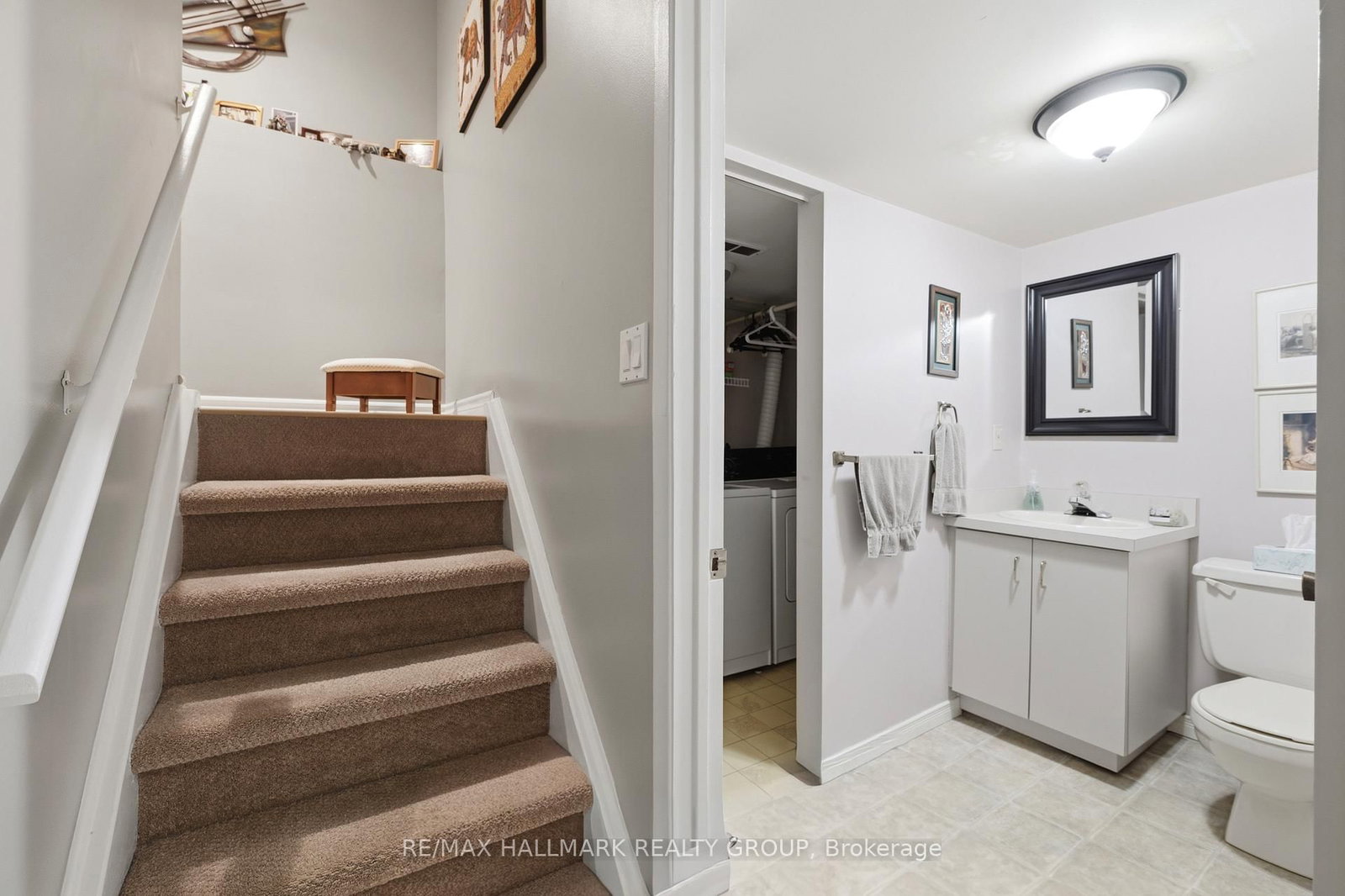 8052 Jeanne D'arc Boulevard • Ottawa, ON photo 33