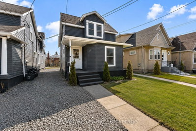 Semi-Detached House for lease at 30 Division Street, St. Catharines, Ontario, L2R 3G2 - E. Chester - MLS: X13469656