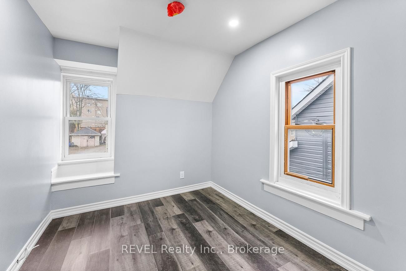 30 Division Street, St. Catharines 5