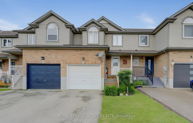 60 Foxglove Crescent