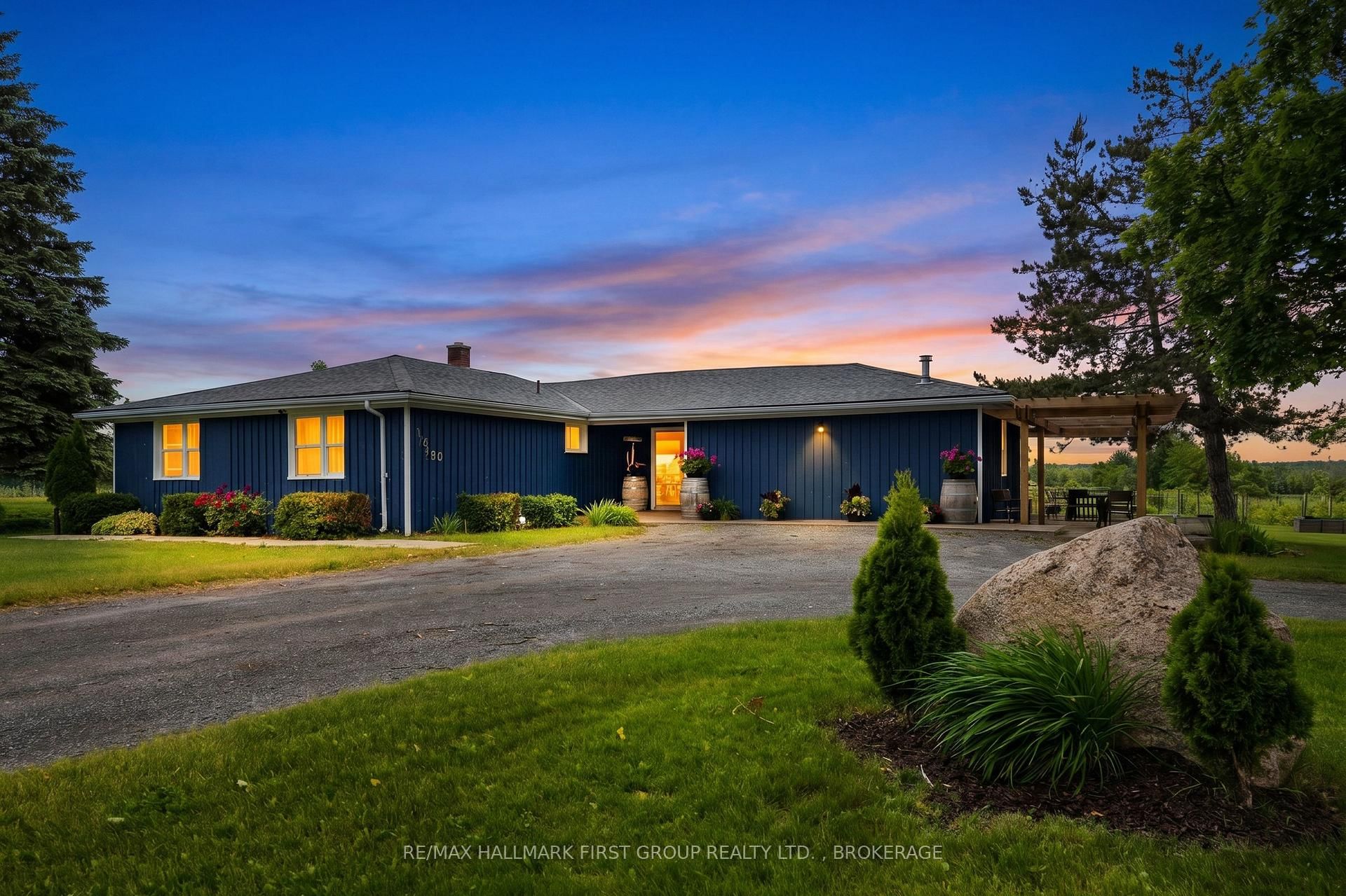 9656 Loyalist Parkway