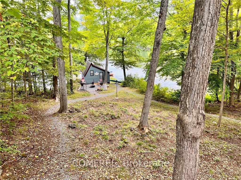 199 West Devil Lake Lane • Sydenham, ON photo 18