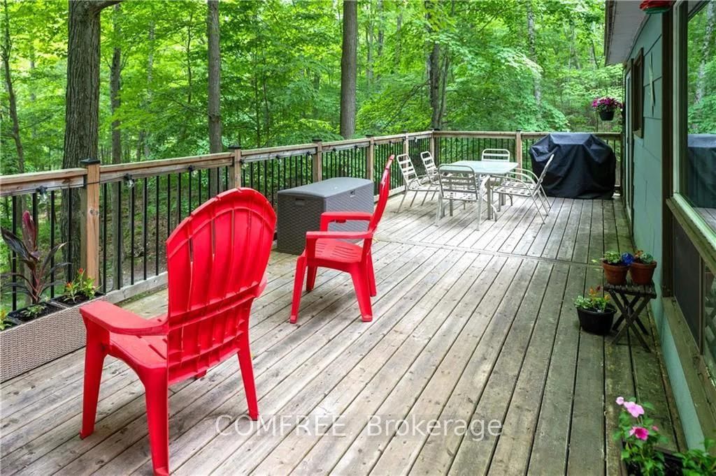 199 West Devil Lake Lane • Sydenham, ON photo 5