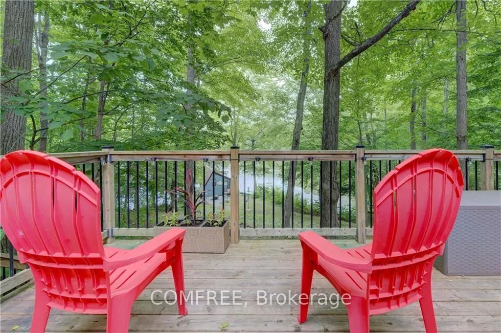 199 West Devil Lake Lane • Sydenham, ON photo 6