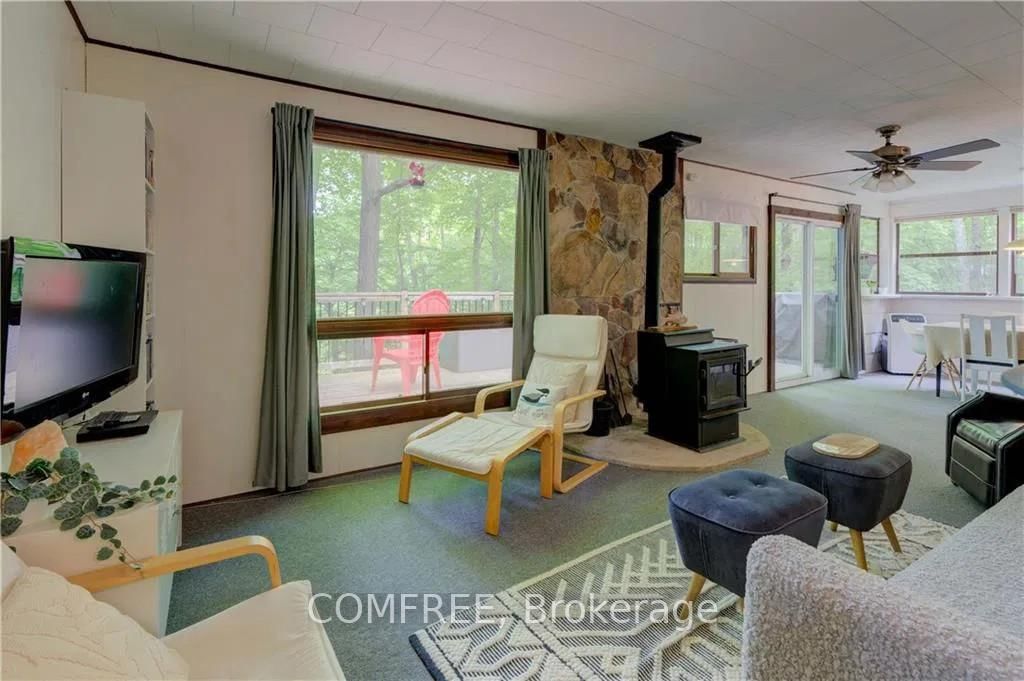 199 West Devil Lake Lane • Sydenham, ON photo 9