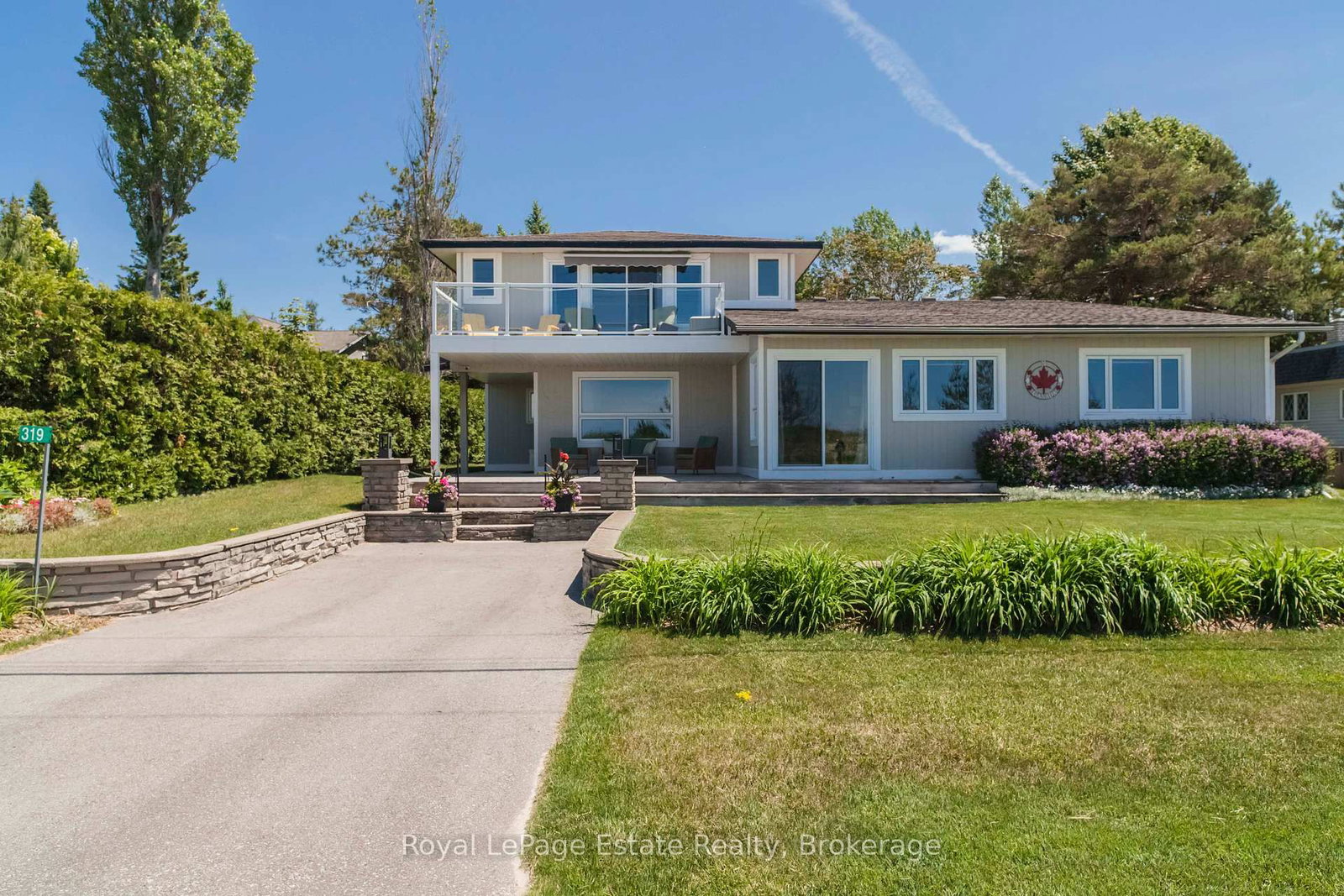 319 Lakeshore Boulevard N • South Bruce Peninsula, ON photo 1