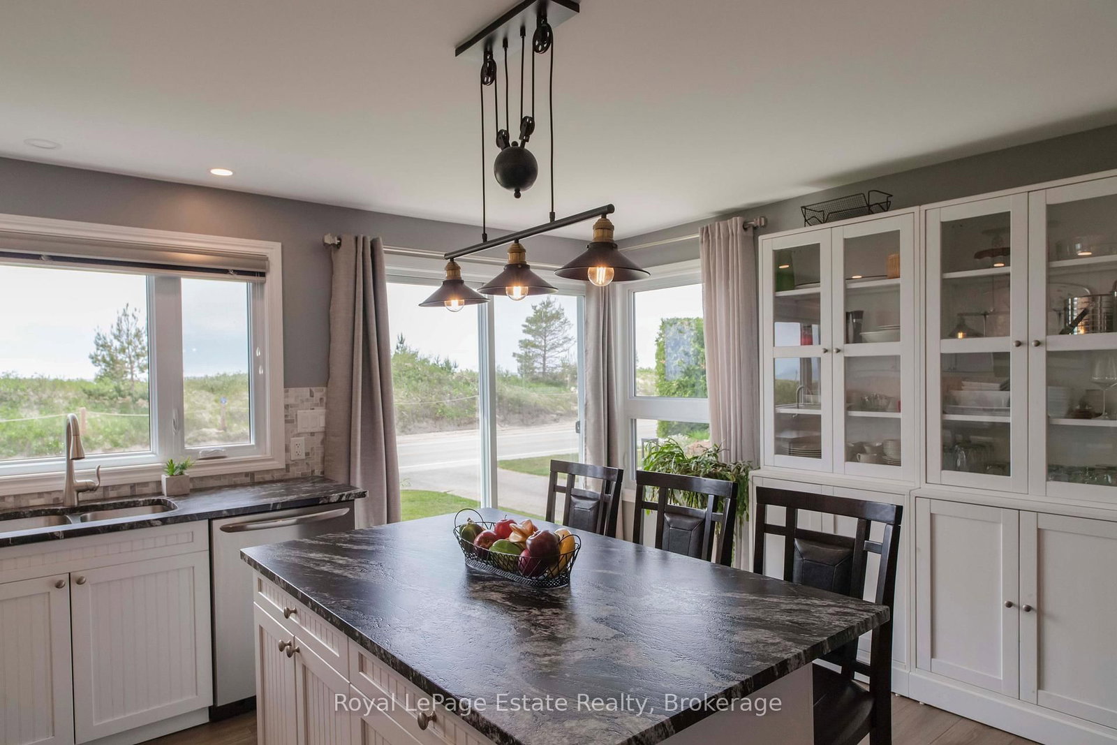 319 Lakeshore Boulevard N • South Bruce Peninsula, ON photo 12