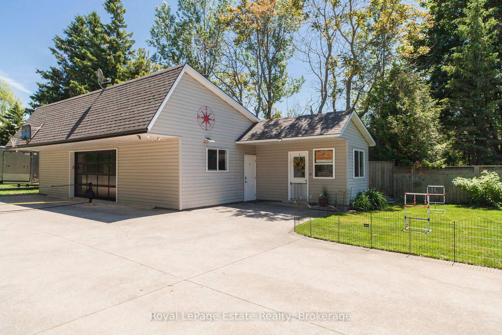 319 Lakeshore Boulevard N • South Bruce Peninsula, ON photo 48