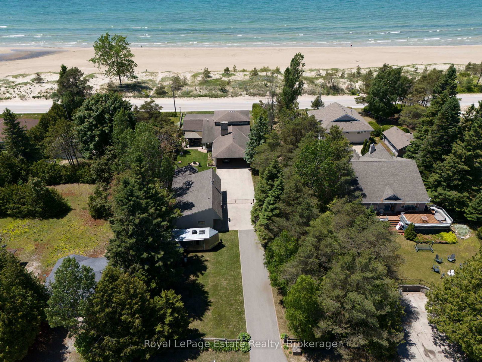 319 Lakeshore Boulevard N • South Bruce Peninsula, ON photo 6