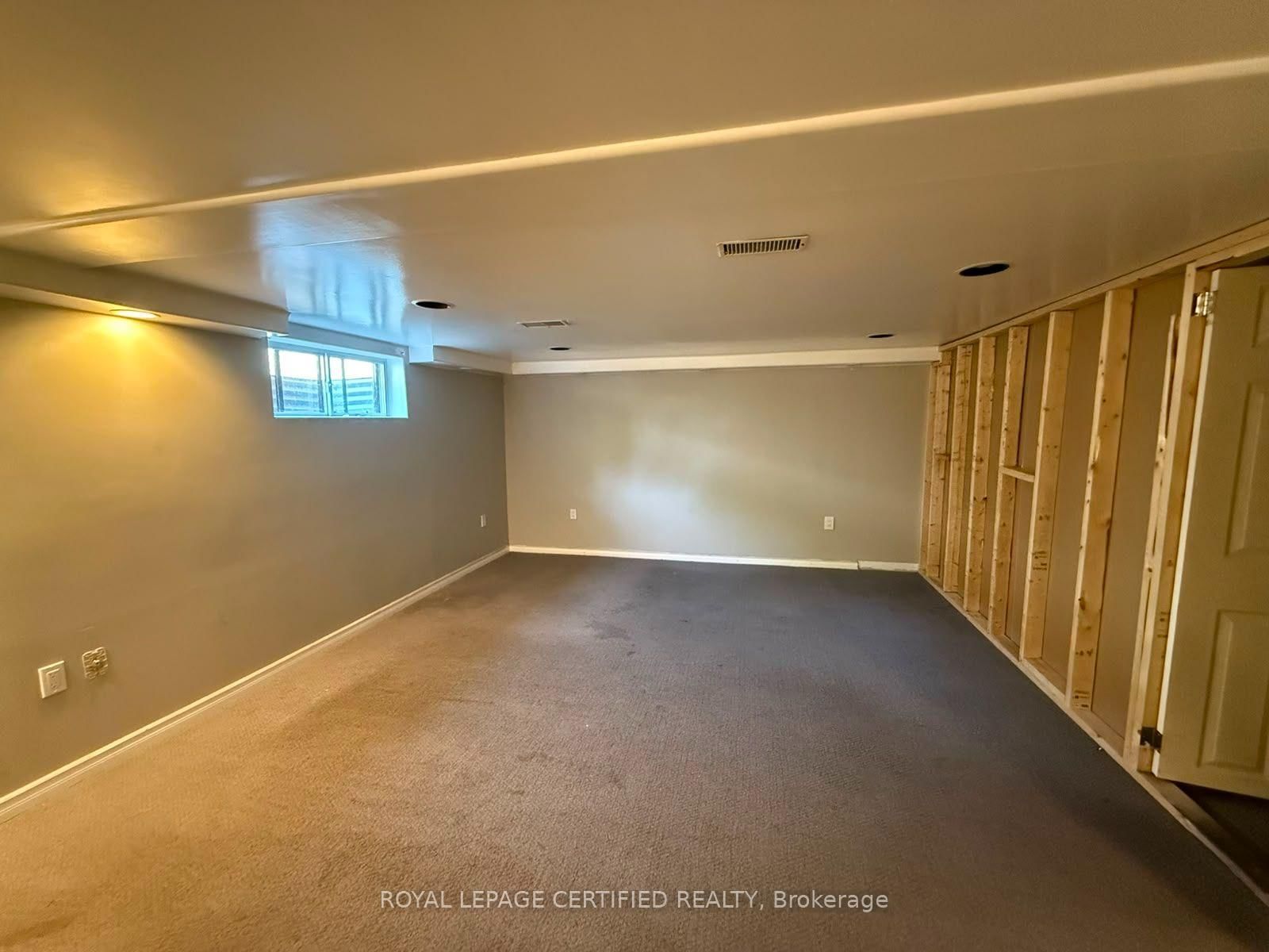 110 Gray Road • Hamilton, ON photo 9