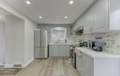 142 Cornerbrook Crescent • Waterloo, ON photo 6