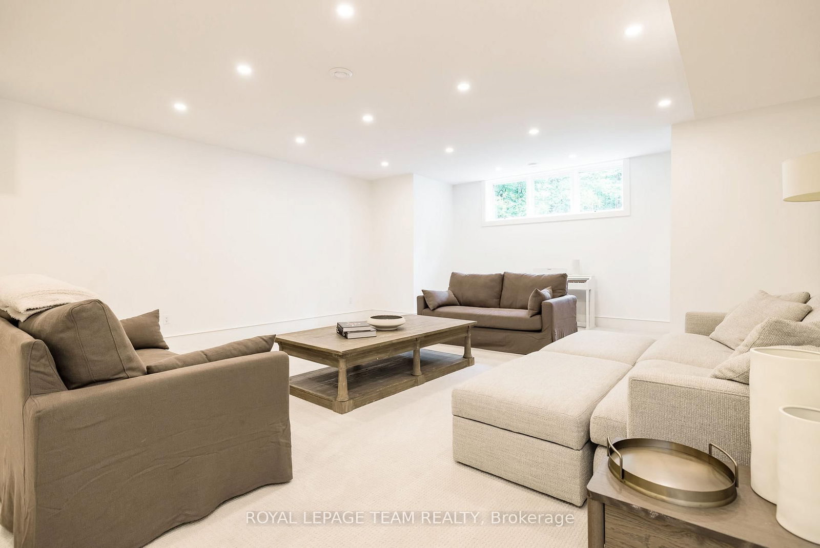 36 MARCHBROOK Circle • Ottawa, ON photo 39