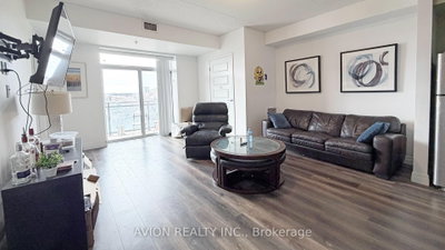 Unit 806 — 8 HICKORY Street W — photo 6