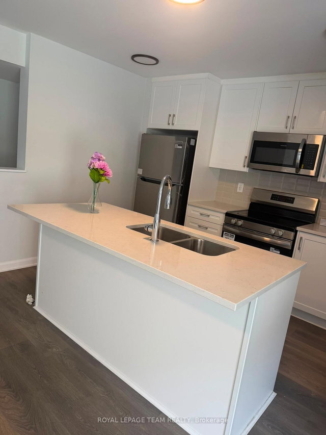 9 - 801 Glenroy Gilbert Drive