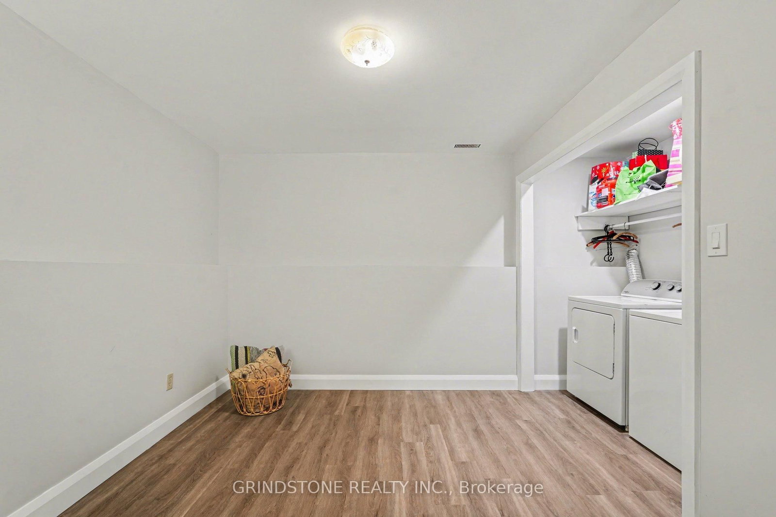 319 Riverwood Drive • Ottawa, ON photo 28