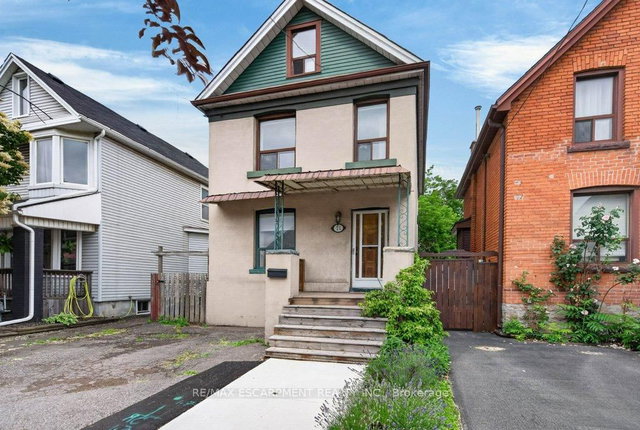 21 East Bend Avenue N