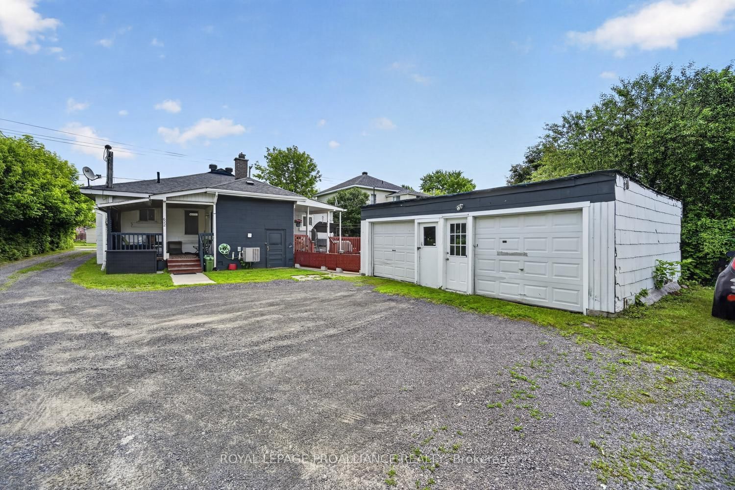 620-622 N Marlborough Street • Cornwall, ON photo 38