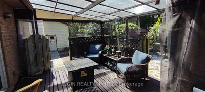 219 Brentwood Crescent — photo 2