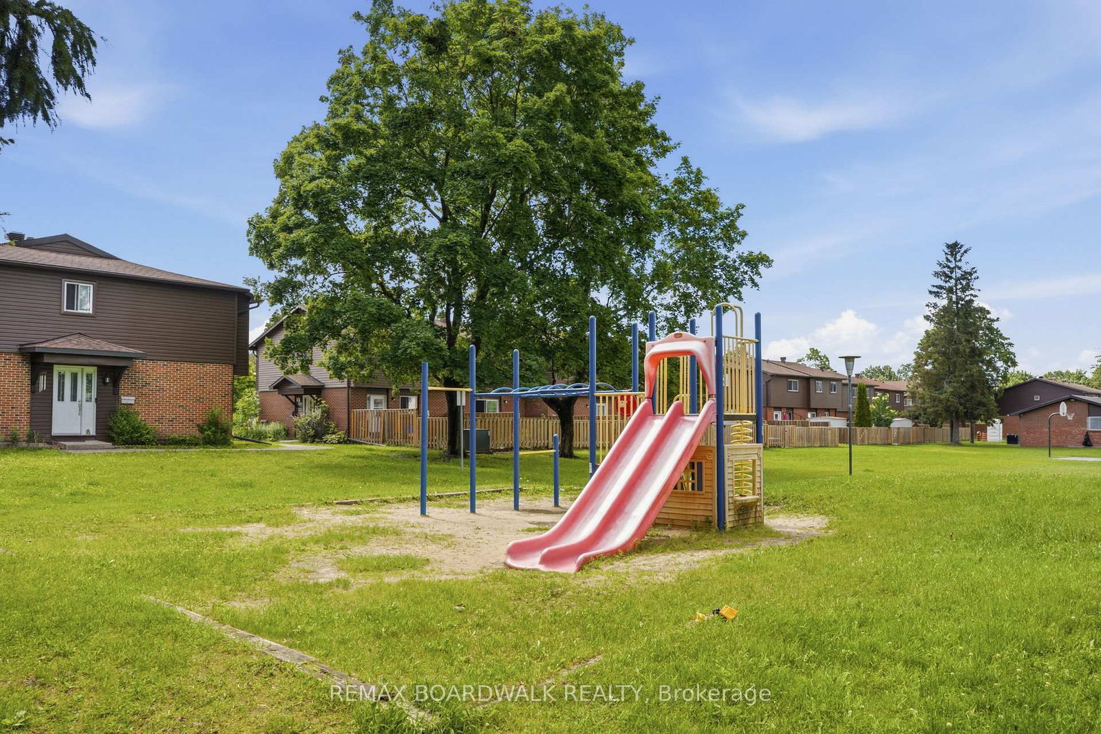 3202 Stockton Drive • #85 • Gloucester, ON photo 12