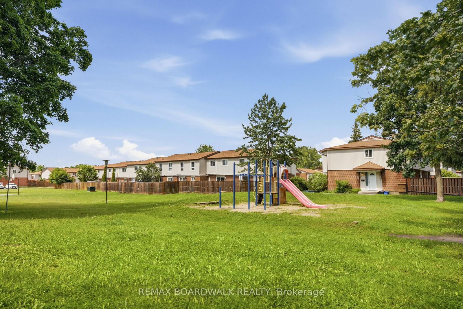 3202 Stockton Drive • #85 • Gloucester, ON photo 9