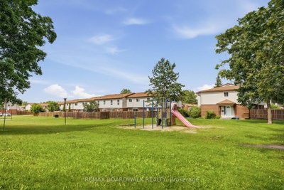 3202 Stockton Drive • #85 • Gloucester, ON photo 9