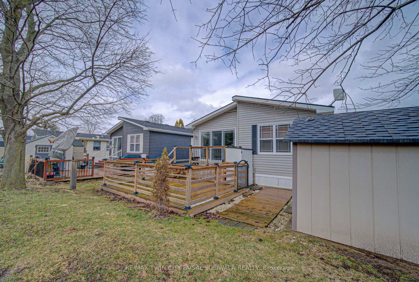 1429 SHEFFIELD Road • #11 • Hamilton, ON photo 5