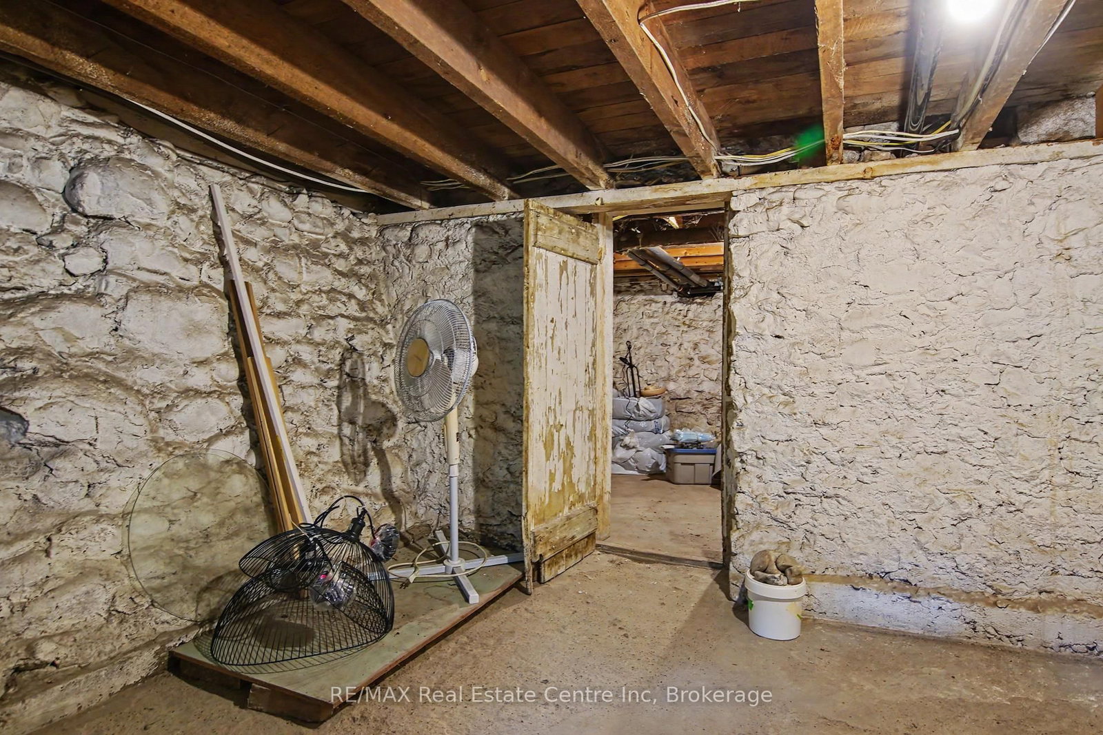 174 Neeve Street • Guelph, ON photo 41