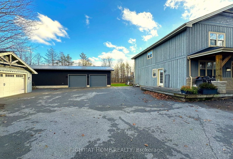 129 Blue Jay Crescent