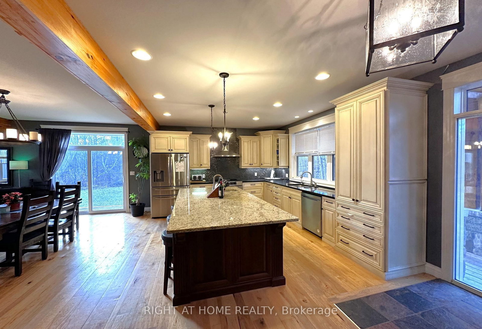 129 Blue Jay Crescent • Grey Highlands, ON photo 5
