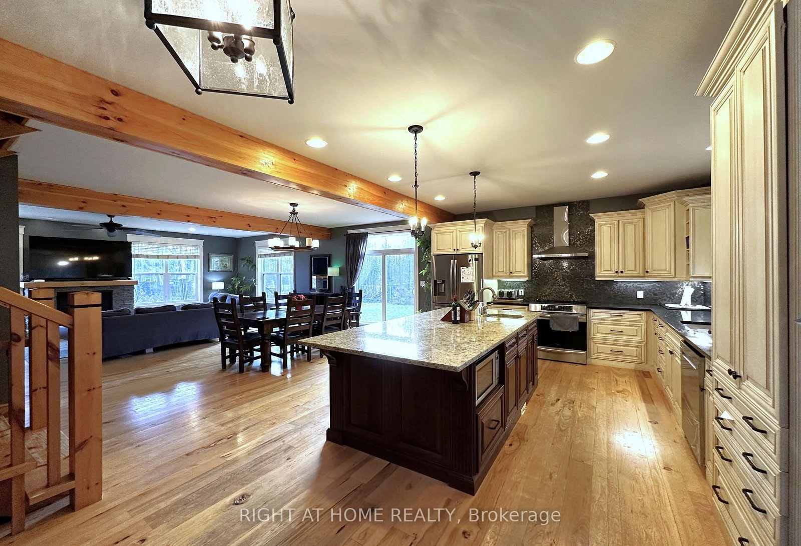 129 Blue Jay Crescent • Grey Highlands, ON photo 7