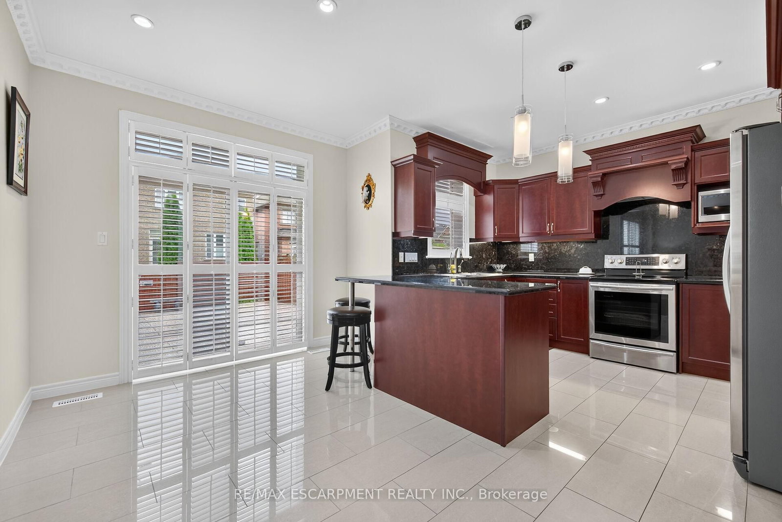 81 Morning Mist Drive • Hamilton, ON photo 10